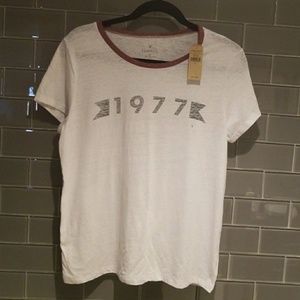 American Eagle Favorite Tee